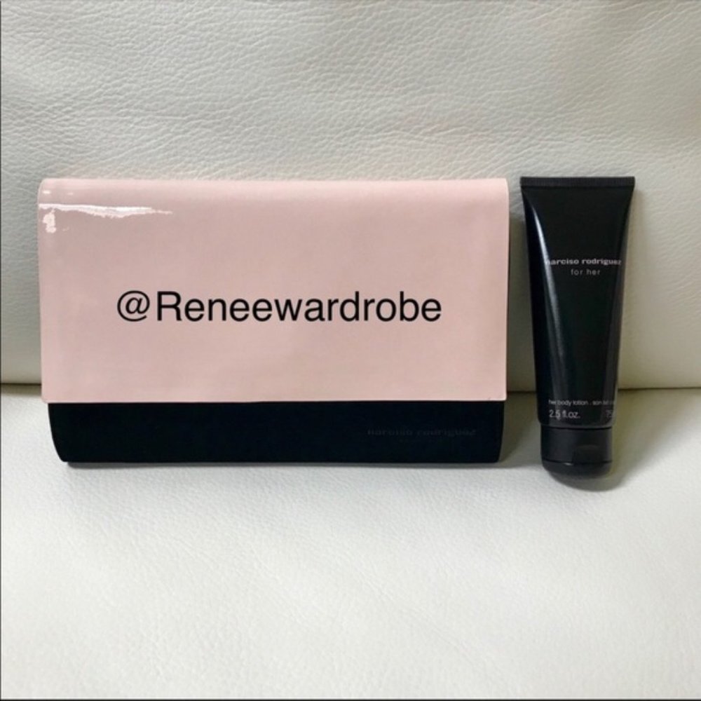 Narciso Rodriguez Gift Set (body lotion & a pouch)